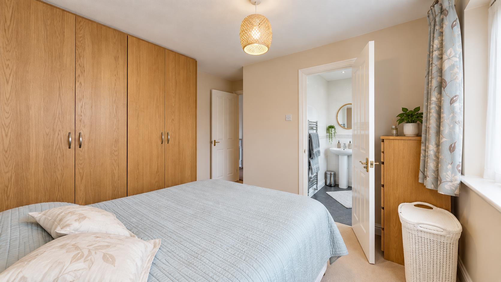 Hockliffe Brae, Walnut Tree, Milton Keynes